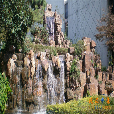 حديقة وعرة تصنيع